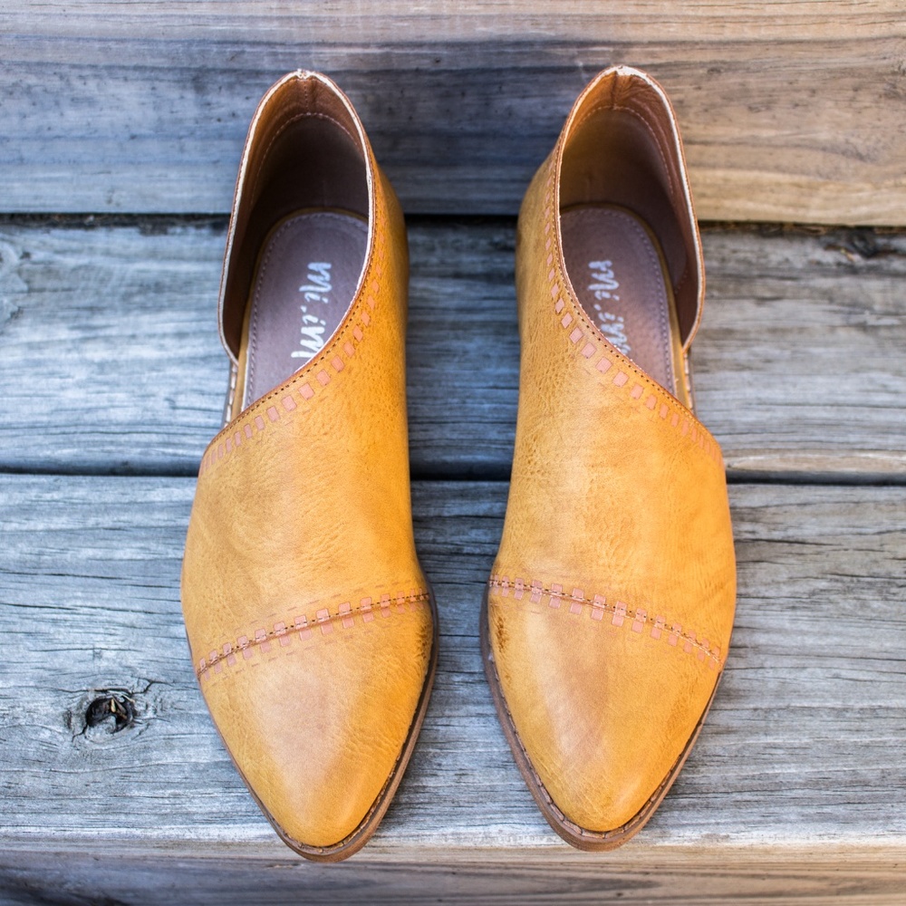 MI.iM Emma Freya Open Cutout Side Flats Shoes. - Picture 3 of 8